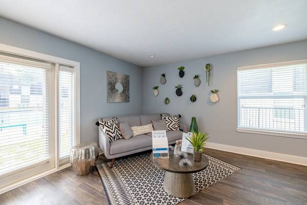 $1,550 / 2br - 1050ft2 - 2BD 2BA, On-Site Maintenance, Playground (bedford,TX)63796555848065122