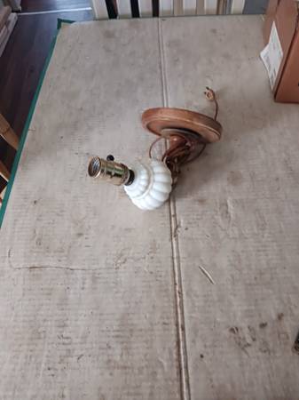 WALL LAMP 1