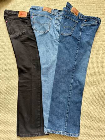 3 pair men's authentic Levi's 505 Red Tab jeans - great condition! 1