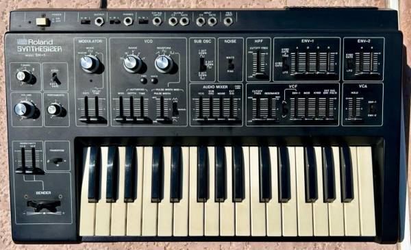 Roland sh1 1