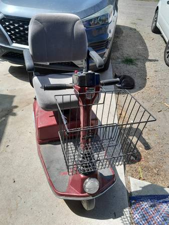 Safari 3 Wheel Mobility Scooter For Sale - $150 (Hemet)62945091374977122