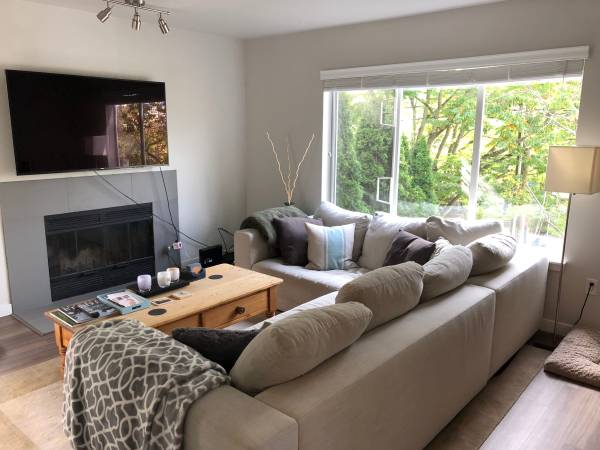 $2,850 / 2br - 1000ft2 - Updated ground flr 2X2 W/small yard,W/D, Gar.Parking+Pets OK! (Madison Park)63995109250306121
