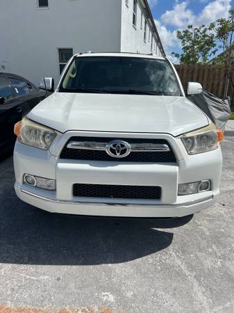 Toyota 4Runner 2012 en venta por propietario - $11,900 (Doral)63479373129603121