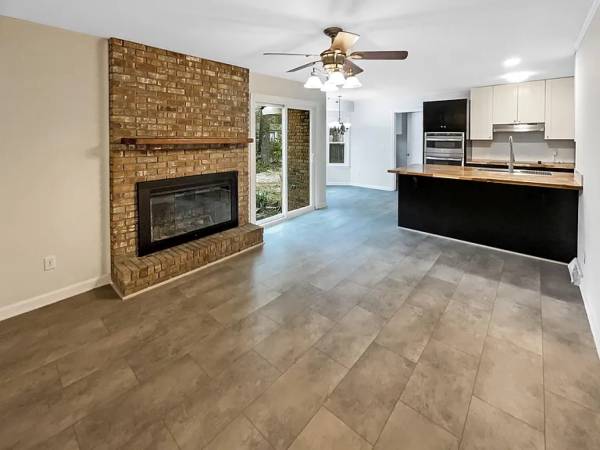 $1,200 / 3br - 1639ft2 - BEAUTIFUL 3 BEDROOM HOME (Summerville)64016108147715123