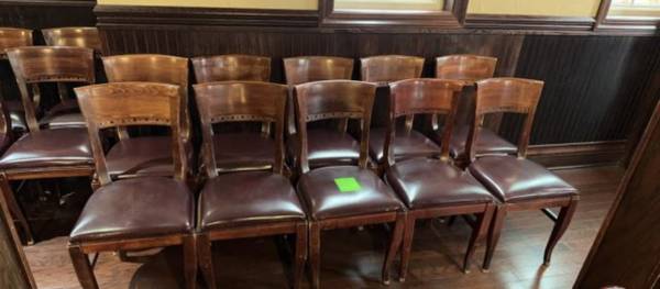 Beautiful leather chairs 1