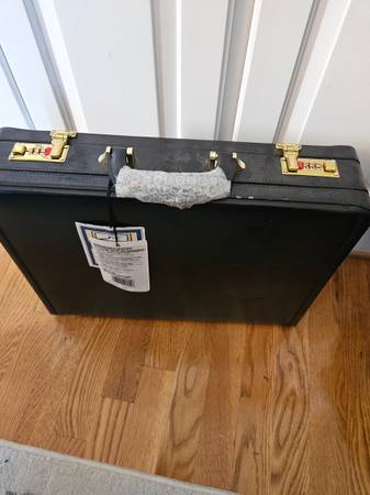 New Heritage Leather Goods Expandable Attache 1