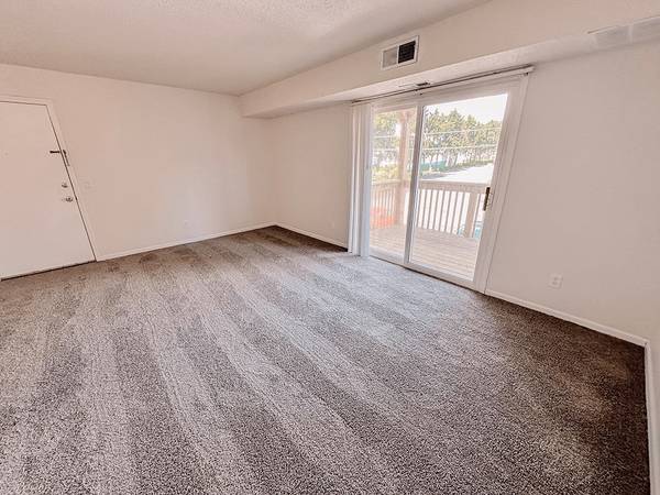 $950 / 2br - 750ft2 - Cable Ready, 2bd 1ba, Newark OH (327 Union St, Newark, OH)63685165691267122