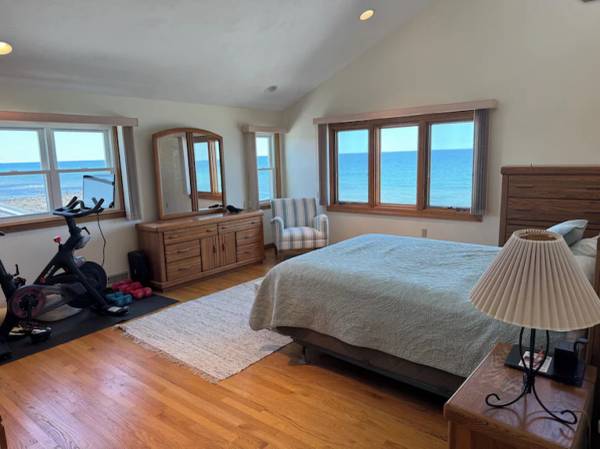 $1 / 4br - Ocean Front House in Ocean Bluff - Enjoy the Sunrise from the Deck! (Ocean Bluff)64186293423363124