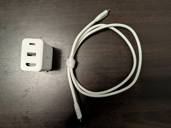 Nintendo Switch Portable HDMI Dock + Charger 1