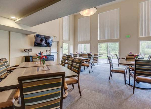 $1,190 / 1hab - Patio/Balcón, Senderos Naturales y Caminos, Chimenea de Gas (625 Stillaguamish Ave, Arlington, WA)63814735845891121