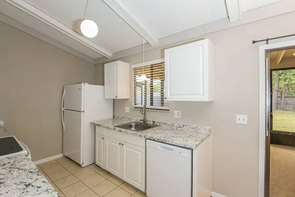 $1,225 / 3br - 1222ft2 - ¡ESPECIAL! ¡Alquiler reducido en unidades seleccionadas! ¡Lavadora/secadora incluidas!!!!!!!!!! (Palm Bay, FL 32909)63846409746817121