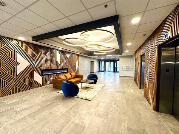 $2,150 / 1200ft2 - & UP NEW RENOV. SPACES BY O'HARE INTN'L AIRPORT & i294! 1200-15000SF (SCHILLER PARK, FRANKLIN PARK, ROSEMONT, NORRIDGE)63898600598659120