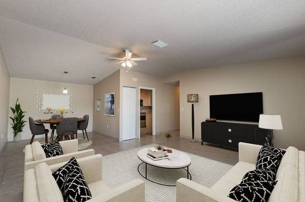 $2,466 / 3br - 1172ft2 - Grill and Picnic Area, Refrigerator, Ceiling Fans (3400 Tyne Lane, Sarasota, FL)63791154394755120