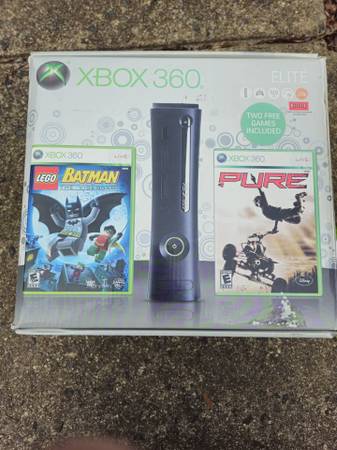 Xbox 360 console, controller, various games 1