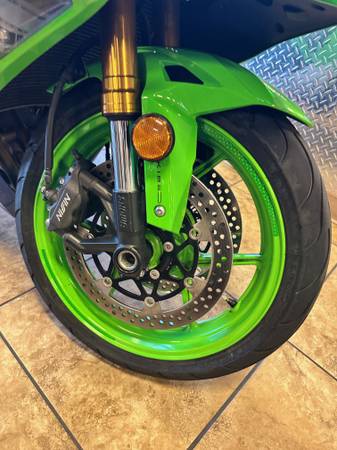 diegoページ 2024 Kawasaki Ninja® ZX™-6R 40th Anniversary Edition ABS