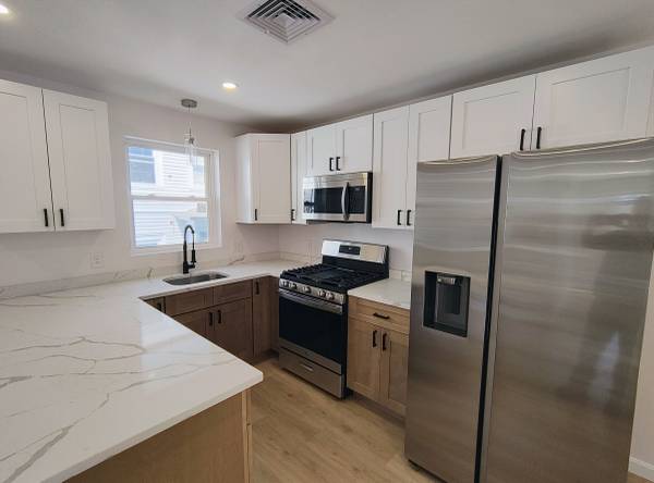 $2,495 / 3br - 1200ft2 - ****Providence/Northside – Townhouse de Construcción Totalmente Nueva - $2,495** (107 Metcalf Street, Providence)64002828153731121