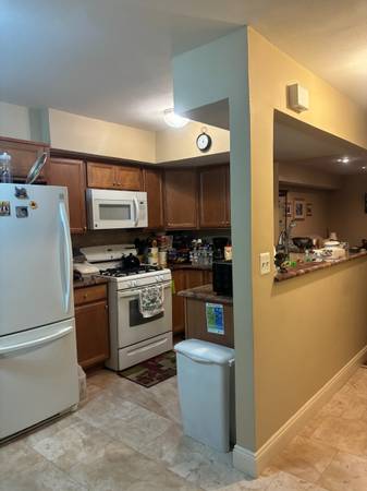 $2,950 / 2br - 1400ft2 - Charming 2 bedroom Home for rent with yard 1 block from the beach (Midland Beach)63912046664706120