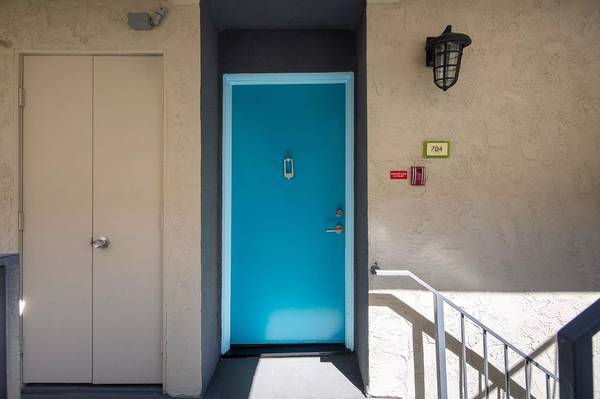 $2,695 / 2br - 882ft2 - 2 Bed, 2 Bath. Great access to public transportation! We're nearby! (San Diego)64037041190401124
