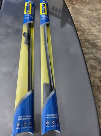 Pair of Rain X Vison 26" Wiper Blades (NEW) 1