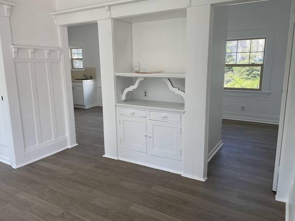 $1,995 / 2br - 850ft2 - Amplio apartamento – Todos los servicios incluidos - ¡¡Admite mascotas!! (oakland lake merritt / grand)63667924696067121