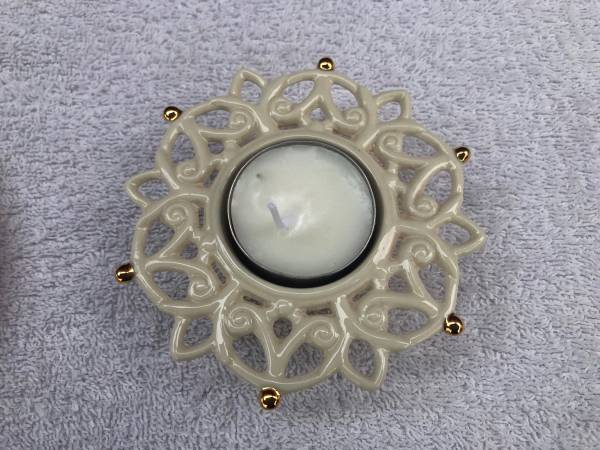 Dainty Lenox Snow Lights Votive Porcelain Tealight Candle Holder - $5 (San Diego-Ocean Beach)63471472865665120