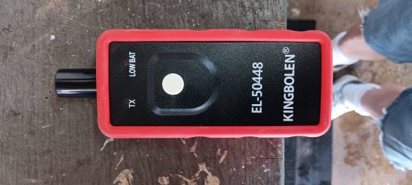 Tire orientation tool. 1