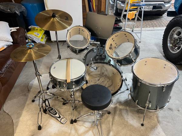 Pearl drum set 1