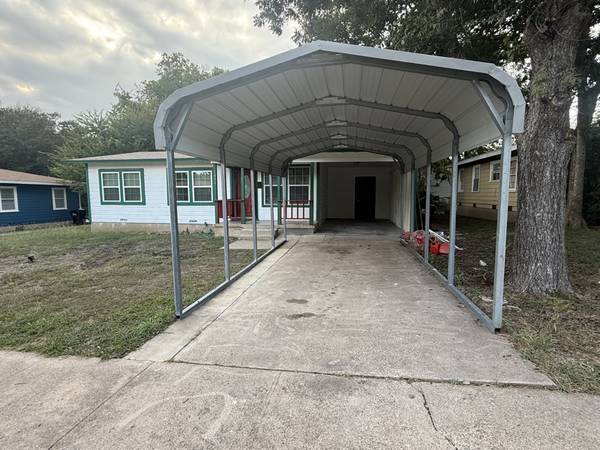 $1200.00 / 3br - 1014ft2 - Charming Family Home for Rent – Move-In Ready! Discover your dream ren63806837365763121