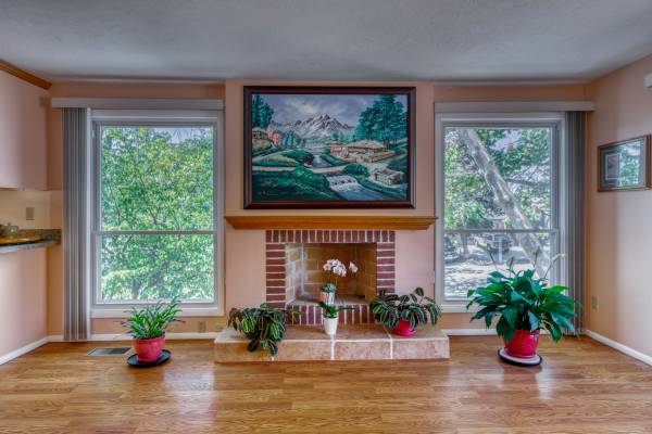 $475,200 / 3br - 1582ft2 - Beautiful End Unit Townhouse in Briarhill HOA (Boise)63981534149762123