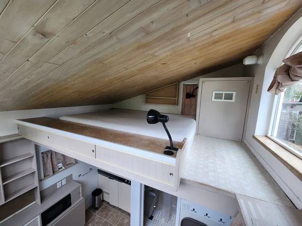 $750 / 1br - 100ft2 - Cozy, affordable tiny home (42nd Ave, Anchorage, AK 99508)63416717880707122