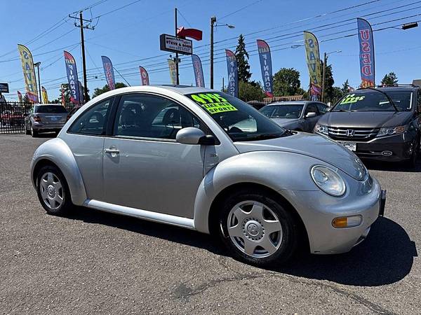 2001 Volkswagen New Beetle GLX 1.8T 2dr Turbo Coupe (6215 SE 82 AVE PO - $4995.0063475292532865121