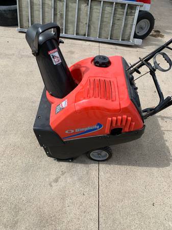Simplicity snowblower 1