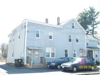 2 Bedroom close to Easthampton Center 1