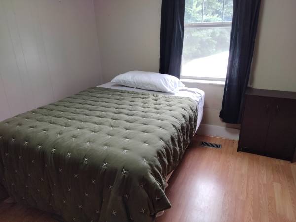 $600 / 1br - Ft Oglethorpe Room Available (Ft Oglethorpe)63661598318977120