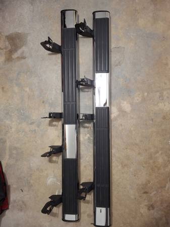 Genuine GM OEM Running Boards Extended Cab 6-Inch Oval Assist Steps - $17563442981160835120