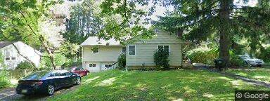 State College 943 Taylor St Large 3bd - Room for Rent