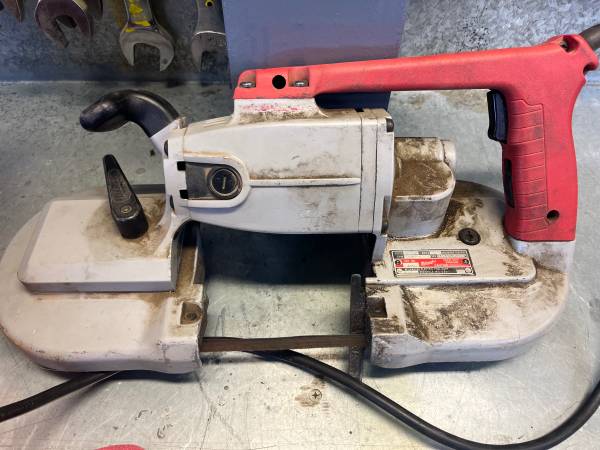 Milwaukee Band Saw 1
