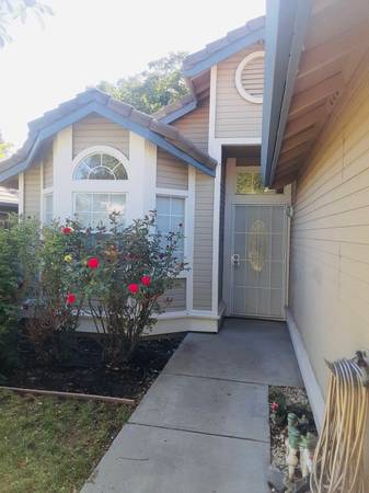 $2,550 / 3br - HOME FOR RENT IN ELK GROVE 3br,2ba $2,55063844740153091120