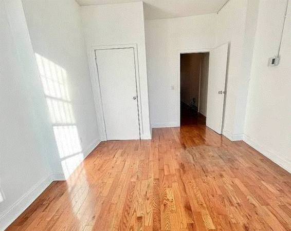 $900 / 1br - Enjoy your spacious two bedroom apartment (Denver, CO)63666650306179122