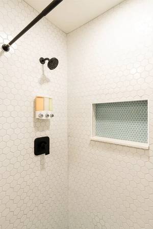 $1,700 / 350ft2 - Modern Studio (San Diego)63954708465411123