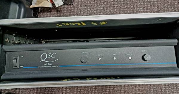 QSC MX-700 Professional Amplifier 1
