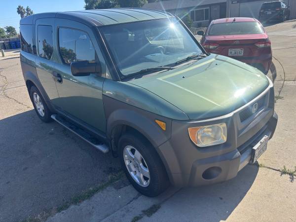 Honda Element - $4,500 (North c)63470049876227121