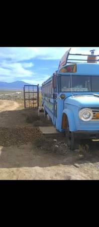 $300 / 360ft2 - Autobús para alquilar (Taos Mesa)63659900940801122