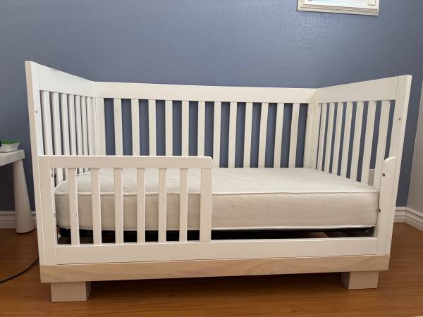 Babyletto Modo 3-in-1 Crib and Colgate mattress 1