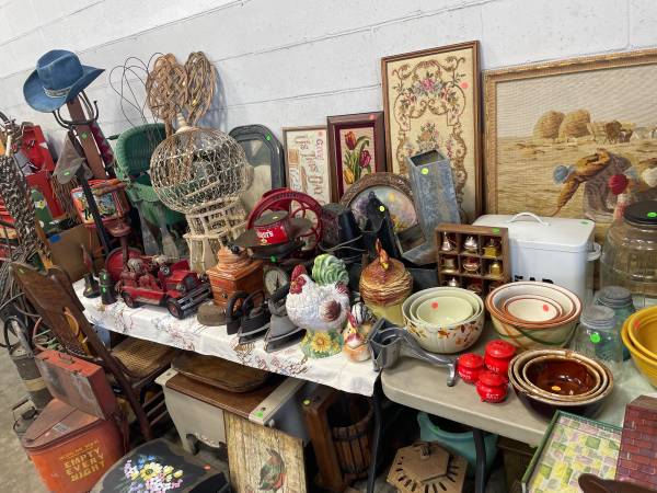 Yard sale photo