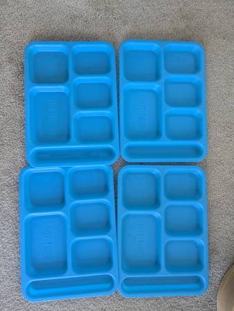 cafeteria style serving tray compartment set of 4 blue plastic kids ca 1