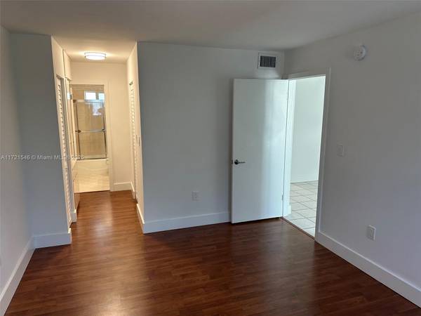 $2,559 / 1br - 742ft2 - Beach Pad with Beautiful Finishes! (West Bay Gardens- Miami Beach)64001846058625124