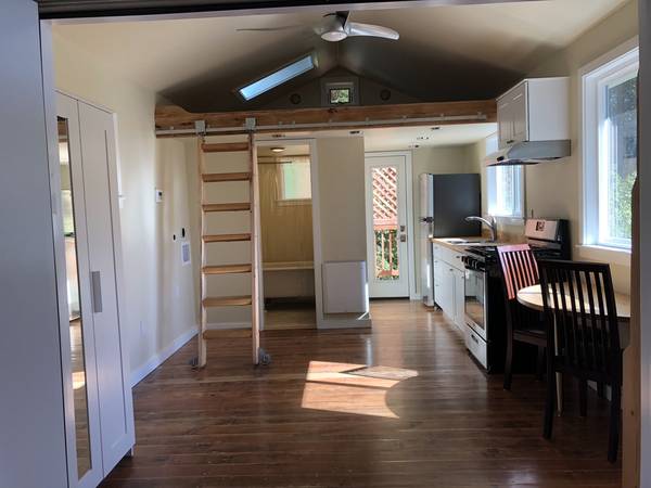 $1,850 / 1br - 240ft2 - Tiny House - River and Redwoods (russian river)64055523874691120