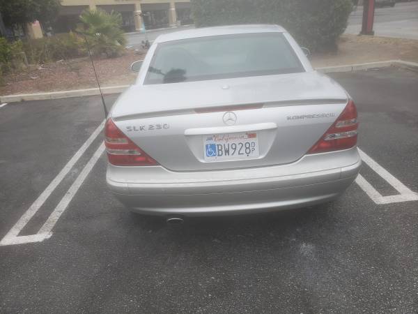 Excelente coche deportivo M.Benz - $4.500 (Orinda)63496323941121121