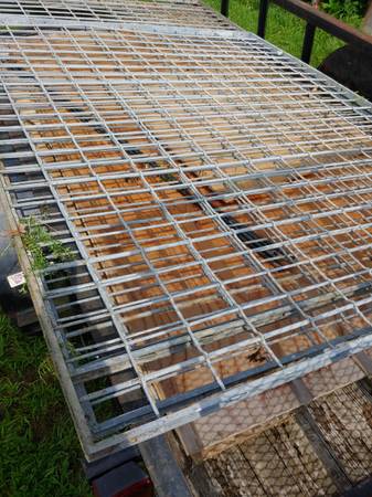 Security gate mesh 1